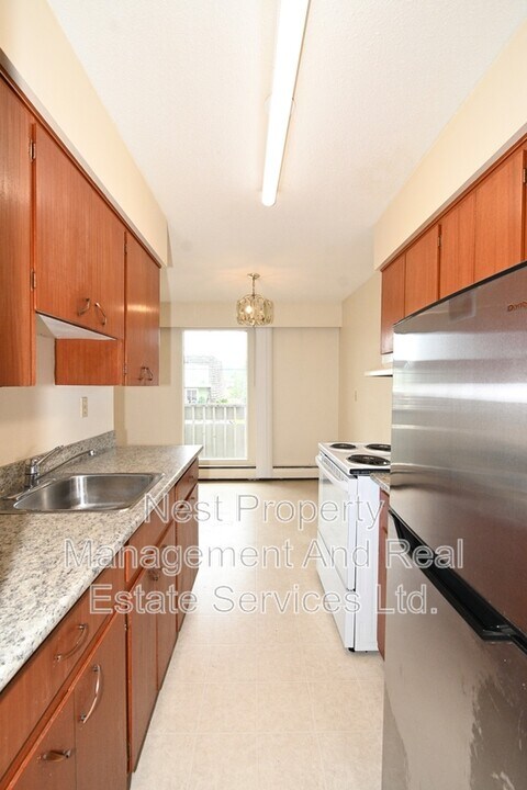 879 Johnson St in Prince George, BC - Building Photo