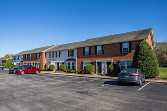 The Summit Townhomes in Murfreesboro, TN - Foto de edificio - Building Photo