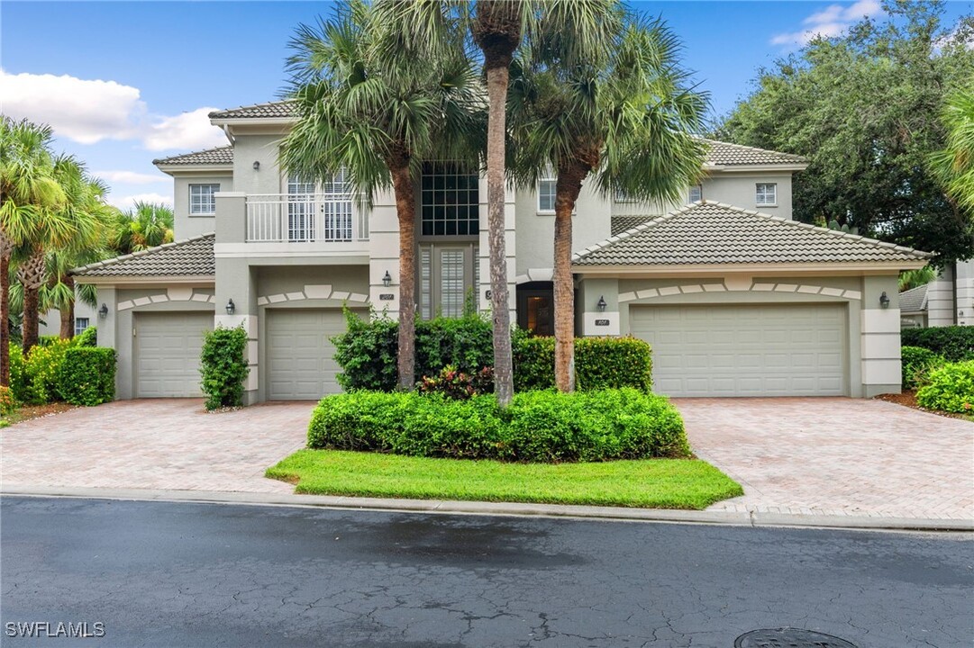 9066 Whimbrel Watch Ln in Naples, FL - Building Photo