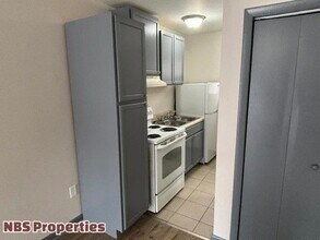 867 N Gallaher View Rd, Unit 108 in Knoxville, TN - Building Photo - Building Photo