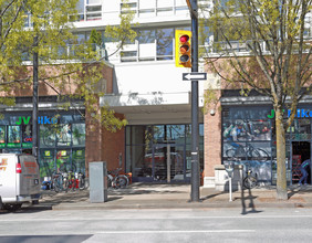 Max II in Vancouver, BC - Building Photo - Building Photo