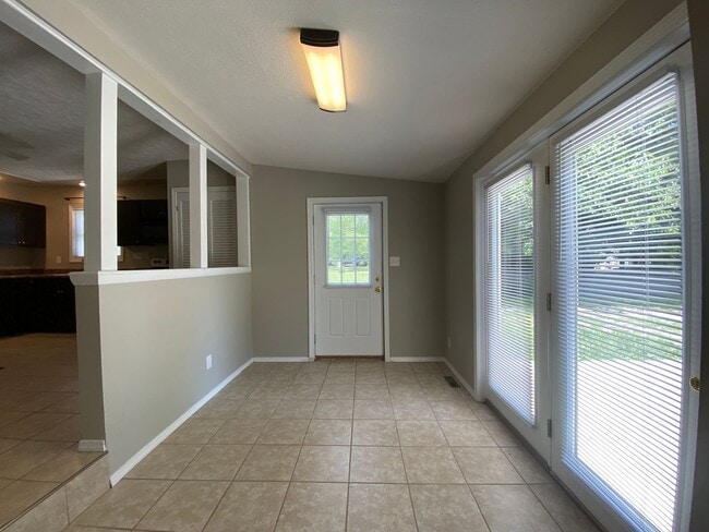 7255 S Fairfax Rd in Bloomington, IN - Building Photo - Building Photo