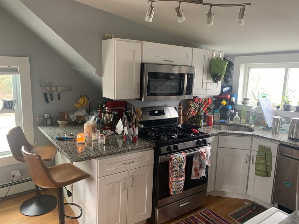 287 Beacon St, Unit 2 in Boston, MA - Building Photo