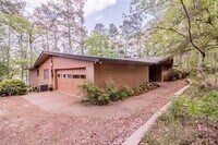 3823 Spring Dr photo'