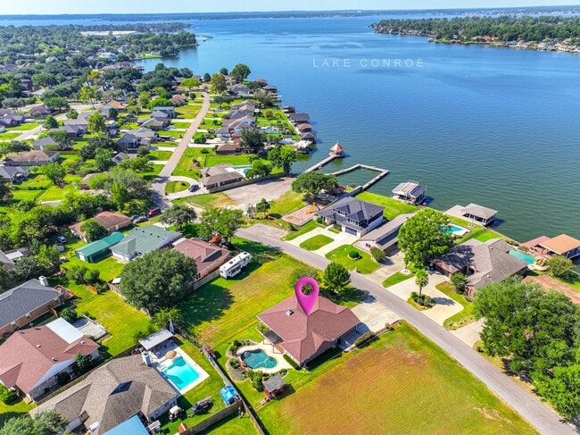 13417 Bunker Hill Dr in Willis, TX - Building Photo - Building Photo