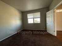 10434 Troy St in Commerce City, CO - Foto de edificio - Building Photo