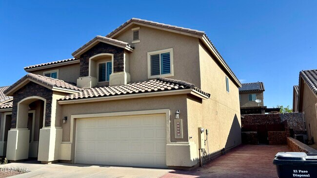 12437 Pleasant Crest in El Paso, TX - Building Photo - Building Photo
