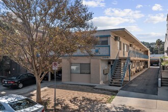 Valli-royale Apartments in Studio City, CA - Building Photo - Primary Photo