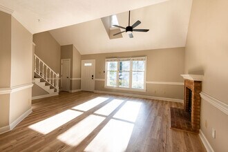 5500 Fortunes Ridge Dr, Unit 94A in Durham, NC - Building Photo - Building Photo