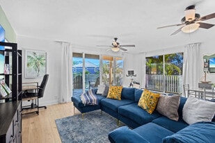 311 16th Ave, Unit SI ID1507236P in Indian Rocks Beach, FL - Building Photo