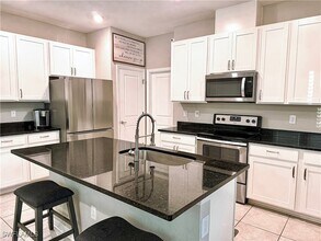 11524 Woodleaf Dr in Bradenton, FL - Building Photo - Building Photo