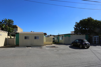 1114 S Myers St in Oceanside, CA - Foto de edificio - Building Photo