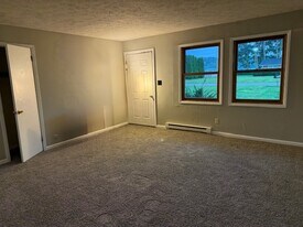 1880 Oliver Ct, Unit 1880 in Martinsville, IN - Building Photo