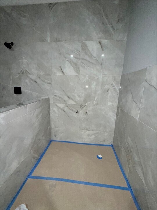 10119 Grover Ln in Houston, TX - Building Photo