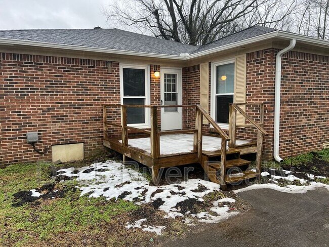 203 Hunter Dr in Columbia, TN - Building Photo - Building Photo