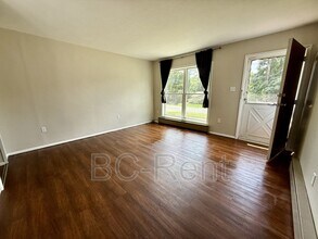 124 Edgewood Cir in Industry, PA - Building Photo - Building Photo