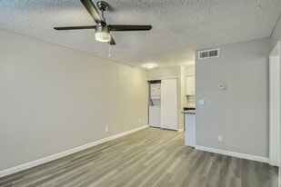 Rise North Ridge in Glendale, AZ - Building Photo