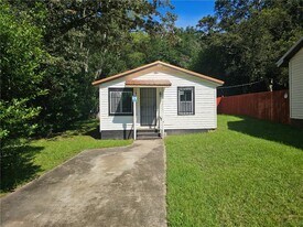 3716 Piedmont Dr in Macon, GA - Building Photo