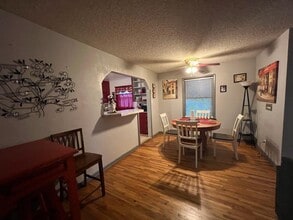 301 Ferndale St in Carlsbad, NM - Building Photo - Building Photo