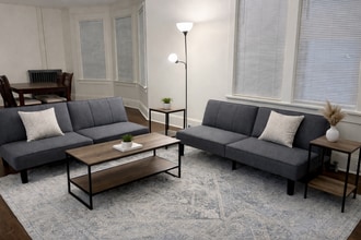 247 N Main St, Unit 1 in Wilkes-Barre, PA - Foto de edificio - Building Photo