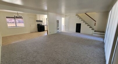 205 Oak St in Frazier Park, CA - Building Photo - Building Photo