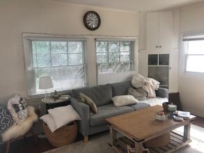 1236 10th St, Unit B in Hermosa Beach, CA - Building Photo - Building Photo