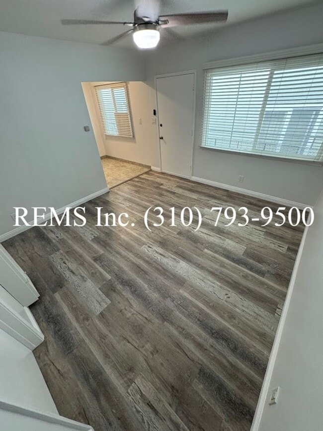 907 Manhattan Ave in Hermosa Beach, CA - Building Photo - Building Photo