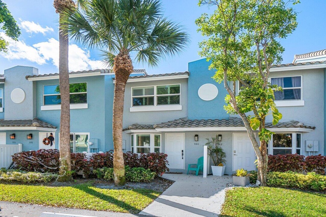 980 Jeffery St in Boca Raton, FL - Building Photo