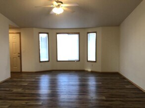 2955 NW 9th Ln in Redmond, OR - Building Photo - Building Photo