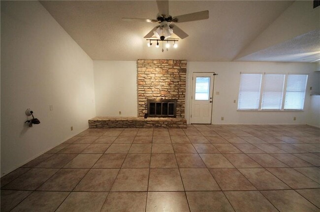 13320 Water Oak Ln in Austin, TX - Building Photo - Building Photo