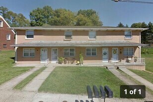 147 Preston Ave in Weirton, WV - Building Photo