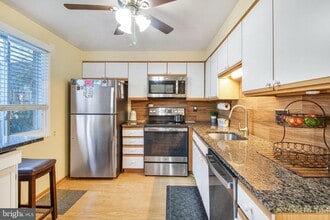 19013 Coltfield Ct in Gaithersburg, MD - Building Photo - Building Photo