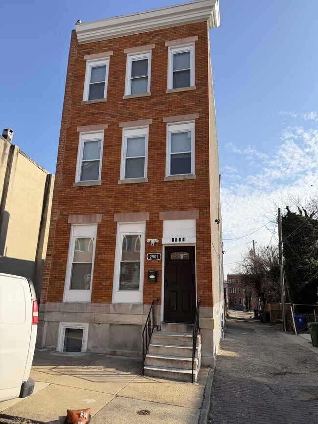 property at 2001 Boone St