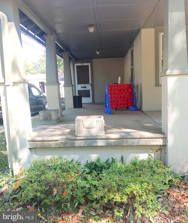 11 W Cloverdale Ave in Pine Hill, NJ - Building Photo