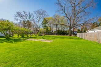 427 Vernal Ave in Milton, WI - Building Photo - Building Photo