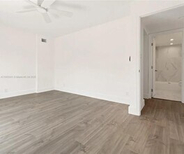 805 NW 13th St in Fort Lauderdale, FL - Building Photo - Building Photo
