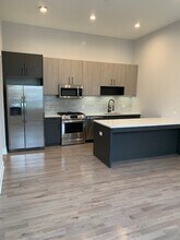 1925 S May St-Unit -1R in Chicago, IL - Building Photo - Building Photo