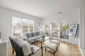 226 Queens Rd in Charlotte, NC - Building Photo - Building Photo