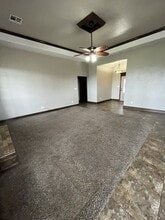 48 Creekside Dr in Elgin, OK - Building Photo - Building Photo