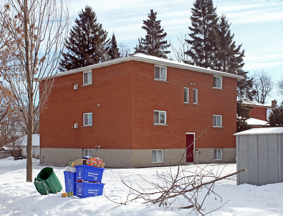 130 Liberty St N in Clarington, ON - Building Photo