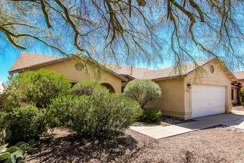 9860 E Paseo San Rosendo in Tucson, AZ - Building Photo