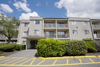Mountain Ridge in Abbotsford, BC - Building Photo - Building Photo