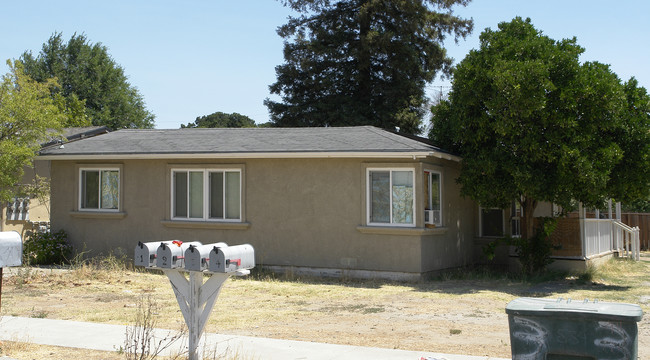 532 Landis Ave in Oakley, CA - Building Photo - Building Photo