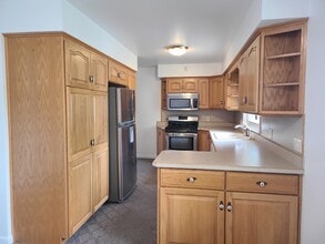 403 Oak St in North Utica, IL - Building Photo - Building Photo