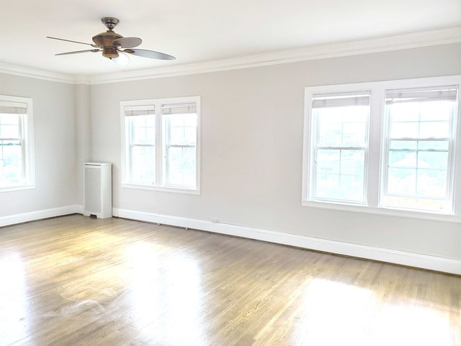 property at 2615 Park Ave