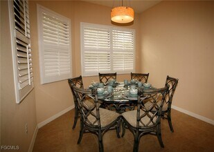 11070 Esteban Dr in Ft. Myers, FL - Foto de edificio - Building Photo