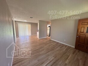 2155 Aaron Ave in Orlando, FL - Building Photo - Building Photo