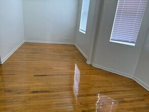 1308 S Tripp Ave, Unit 3 in Chicago, IL - Foto de edificio - Building Photo