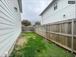 2114 Crescent Pointe Pky in College Station, TX - Building Photo - Building Photo