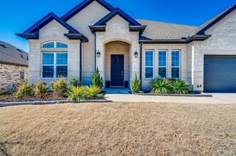 429 Green Hill Dr in Waxahachie, TX - Building Photo - Building Photo